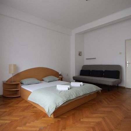 Resedinta Lui Calin - Downtown Park Cismigiu Appartement Boekarest Buitenkant foto