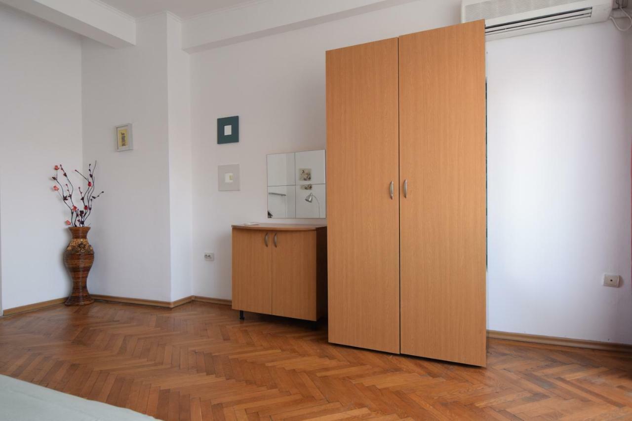 Resedinta Lui Calin - Downtown Park Cismigiu Appartement Boekarest Buitenkant foto