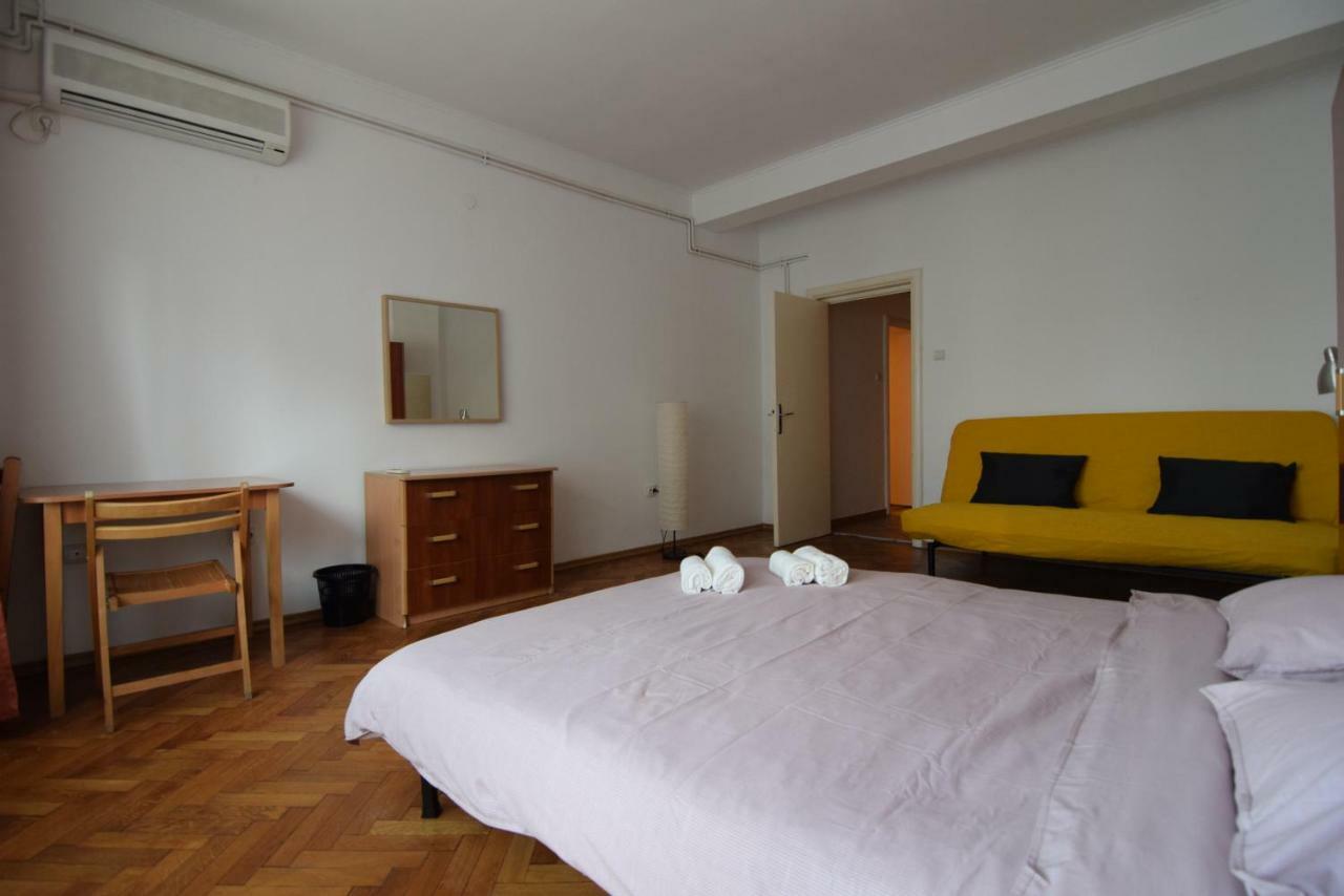 Resedinta Lui Calin - Downtown Park Cismigiu Appartement Boekarest Buitenkant foto