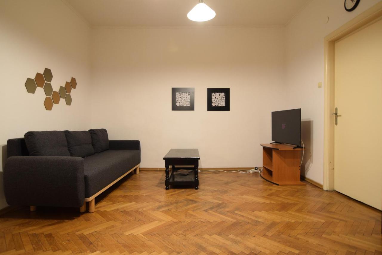 Resedinta Lui Calin - Downtown Park Cismigiu Appartement Boekarest Buitenkant foto