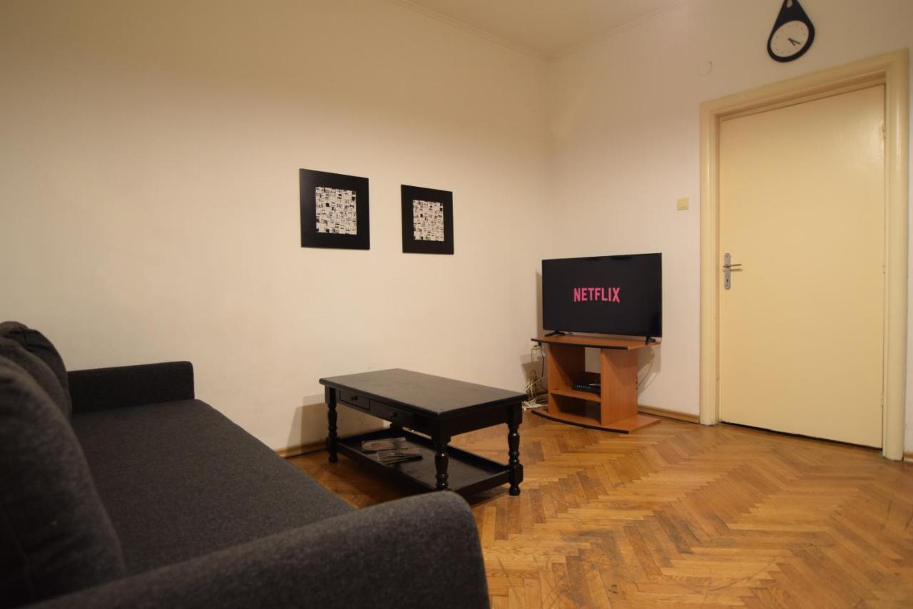 Resedinta Lui Calin - Downtown Park Cismigiu Appartement Boekarest Buitenkant foto