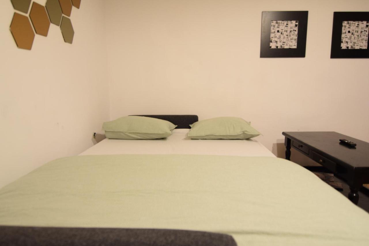 Resedinta Lui Calin - Downtown Park Cismigiu Appartement Boekarest Buitenkant foto